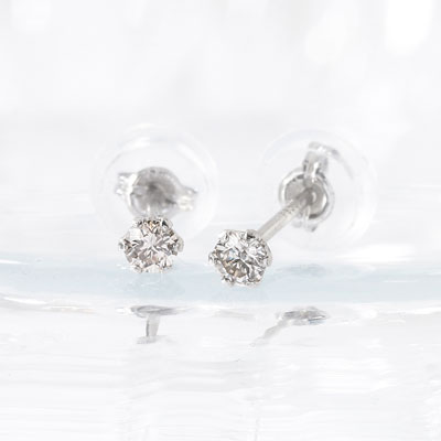 プラチナダイヤモンドピアス0.2ct