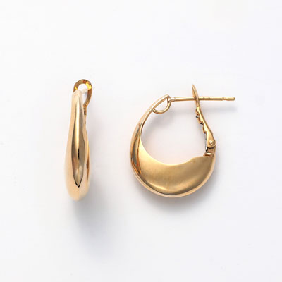 18金イエローゴールド　ピアス （17mm x 4mm)